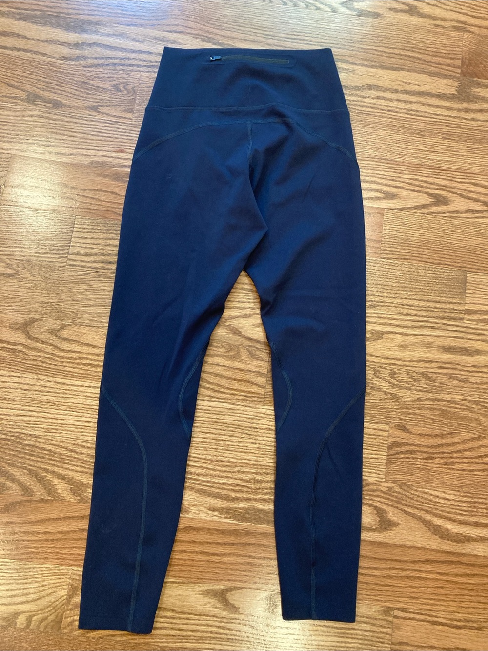 LNDR Limitless 7/8 Legging with Back Zip - Picture 2 of 8